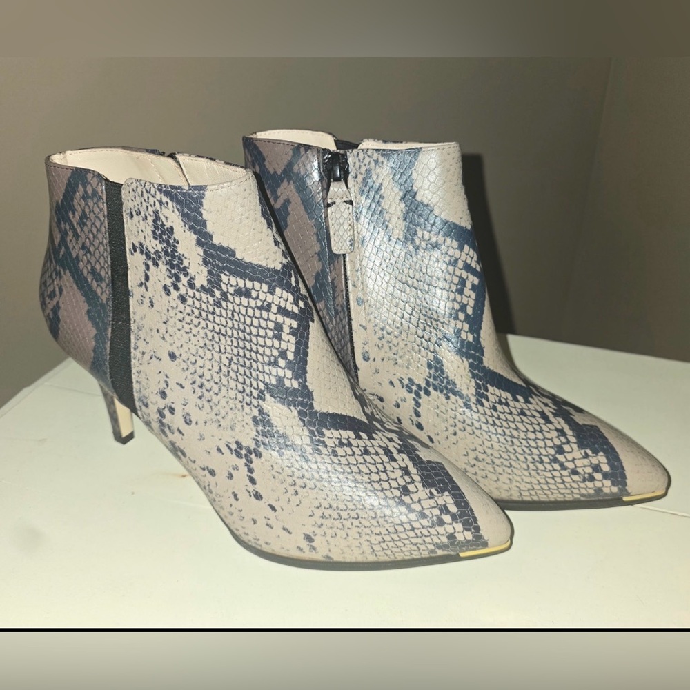 New Cole Haan Grand Ambition Arietta Snake  Ankle Booties 6B